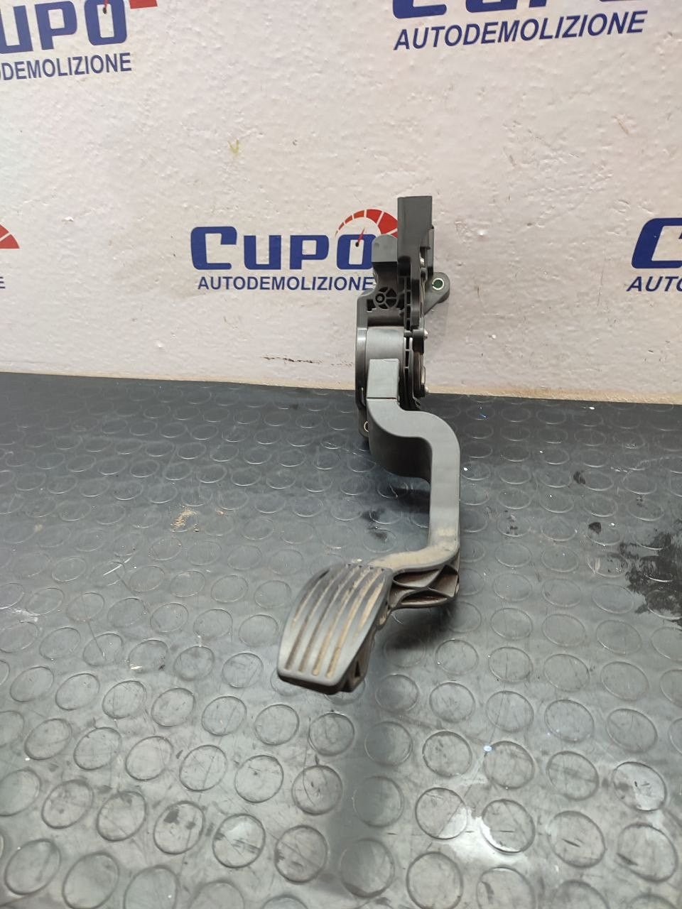 Pedale acceleratore potenziometro Fiat Bravo II cod 0280755052 - F&P CRASH SRLS - Ricambi Usati