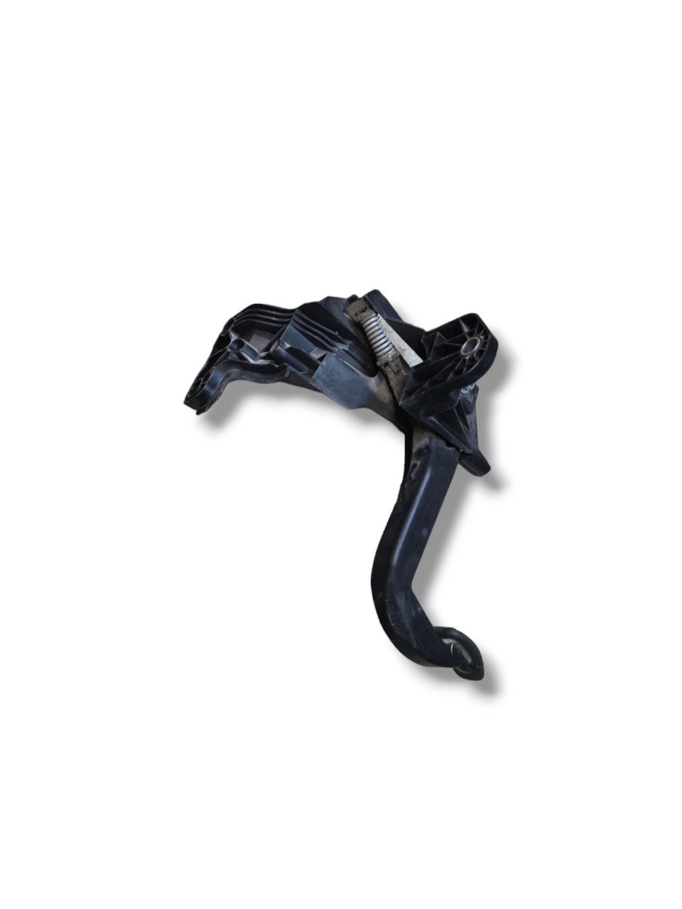 PEDALE DELLA FRIZIONE RENAULT MASTER III (2014 - 2019) Cod : 070112 - F&P CRASH SRLS - Ricambi Usati