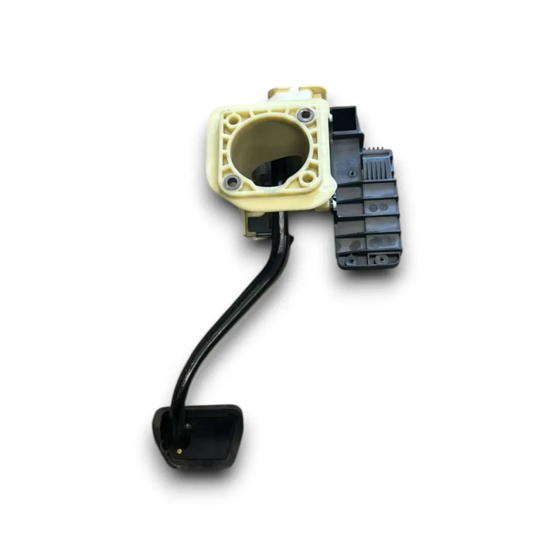 Dettaglio Pedale del freno BMW Serie 5 F10 dal 2013 OEM 35006775368 - foto 2