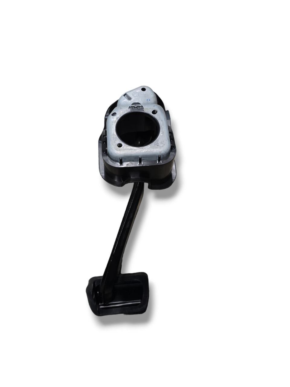 Brake Pedal Mercedes-Benz Class C w205 (2014 - 2021) Code: A2052920415 - F&P CRASH SRLS - Used Parts