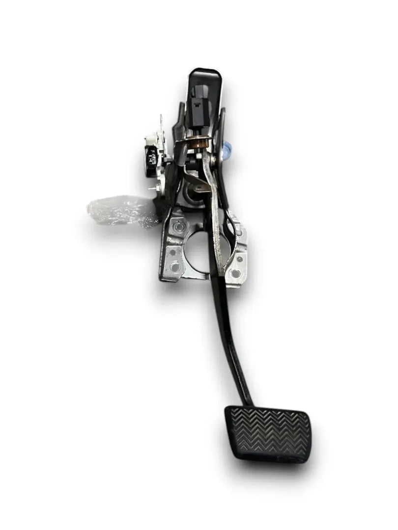 Pedale del freno Toyota Auris dal 2012 OEM 4710147090