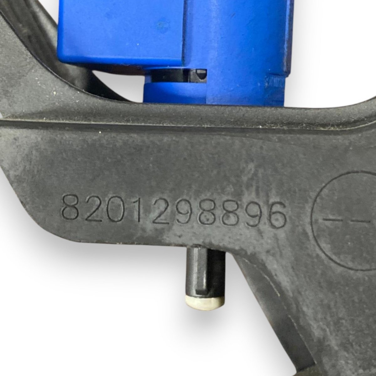 Pedale frizione Dacia Duster I (2010 - 2017) Cod: 8201298896 - F&P CRASH SRLS - Ricambi Usati