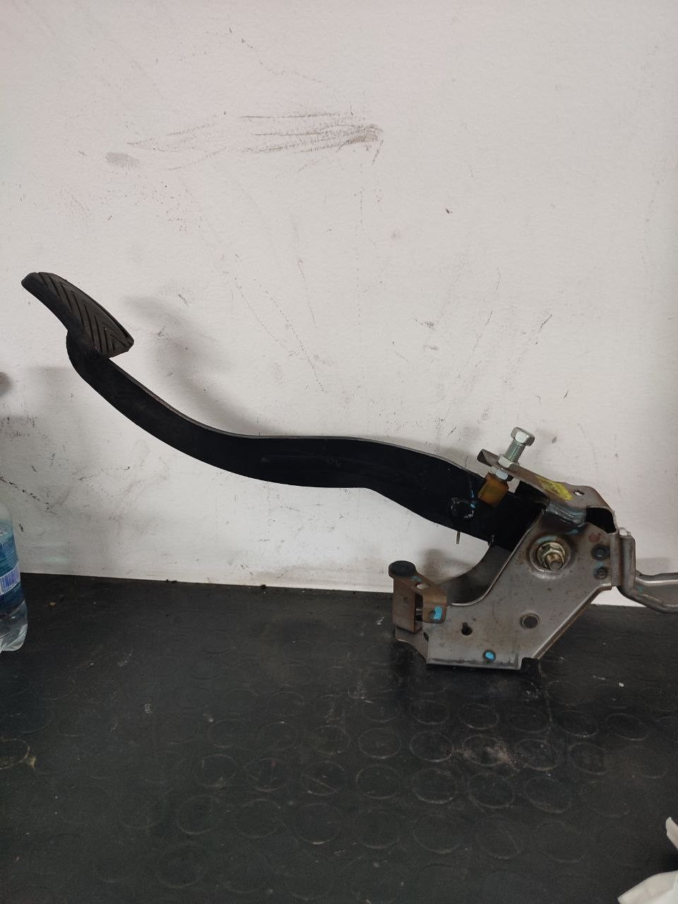 Pedale Frizione Hyundai i20 (2009) Cod: 32802-1j100 - F&P CRASH SRLS - Ricambi Usati