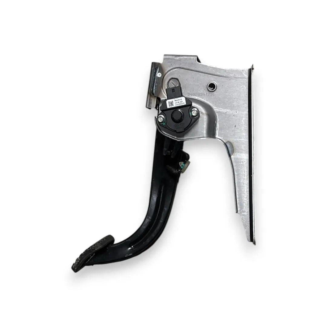 Dettaglio Pedale della frizione Hyundai i20 dal 2023 cod. 32802Q0100 - foto 2
