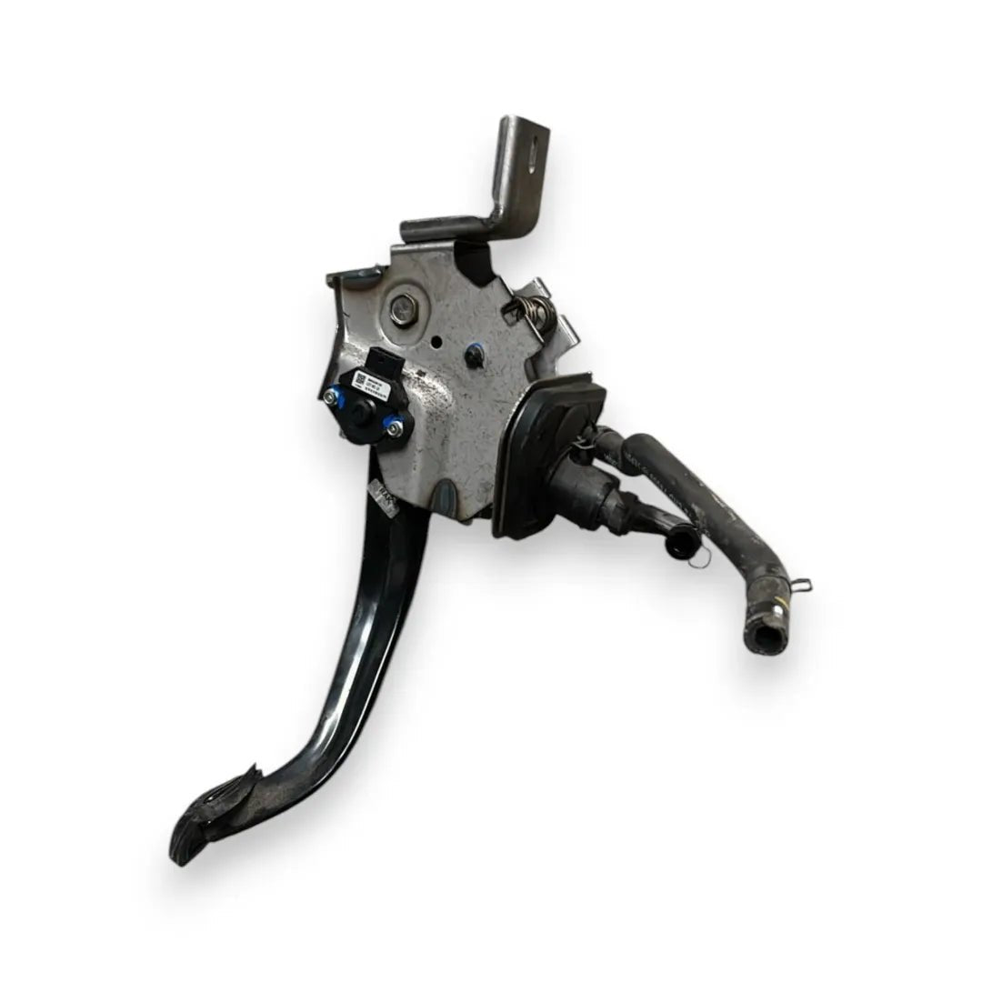 Dettaglio Pedale della frizione Kia Sportage 4ª Serie 2016–2019 OEM 32820D7200 - foto 2
