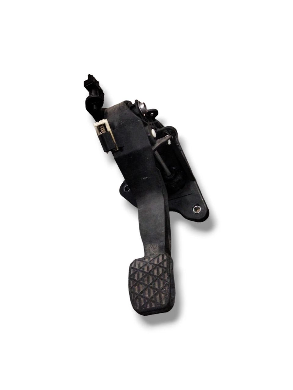 Clutch pedal Mercedes-Benz Class B W246 200cdi (2013-2019) code A2462900419 - F&P CRASH SRLS - Used Parts