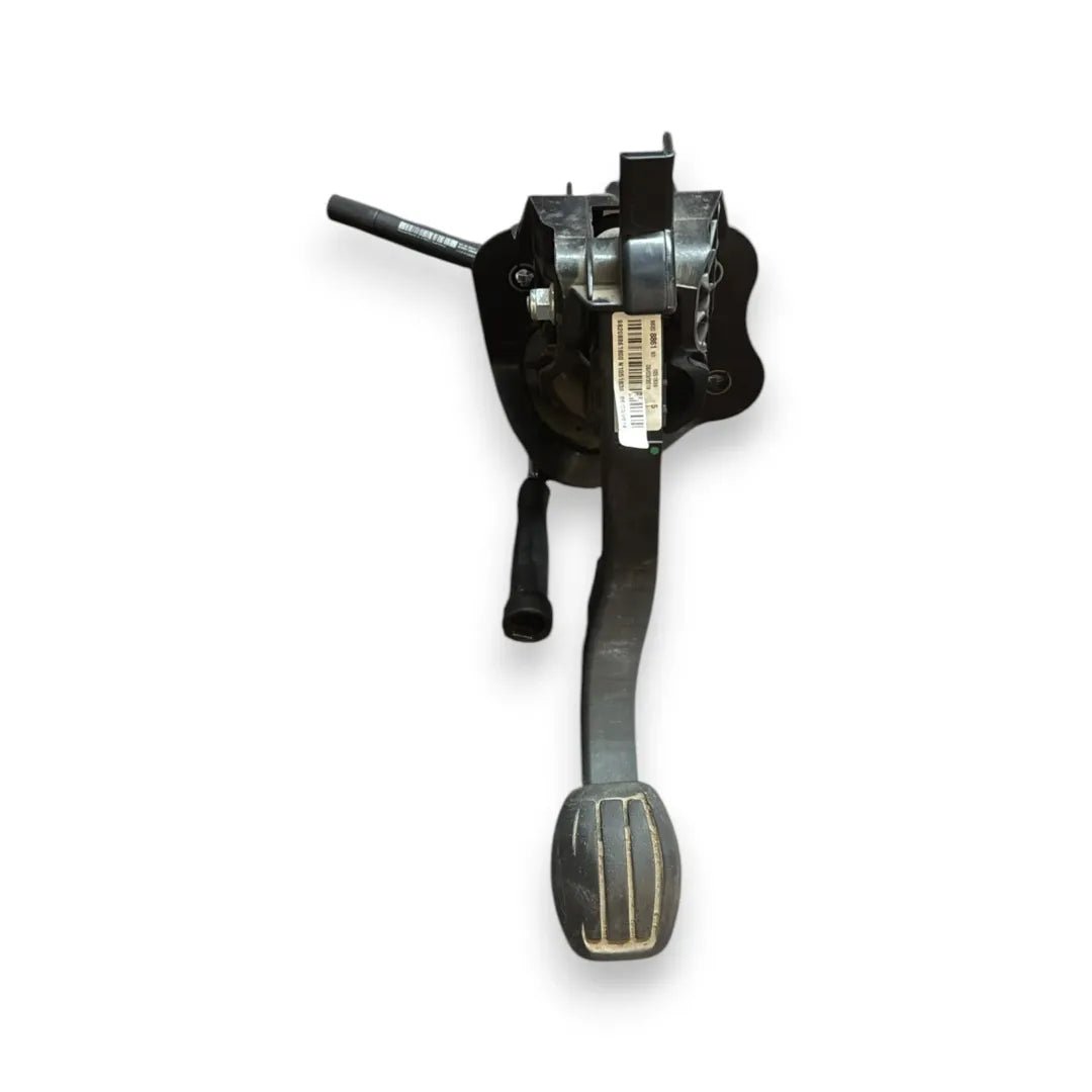 Pedale della frizione Opel Combo dal 2018 OEM 9823113380