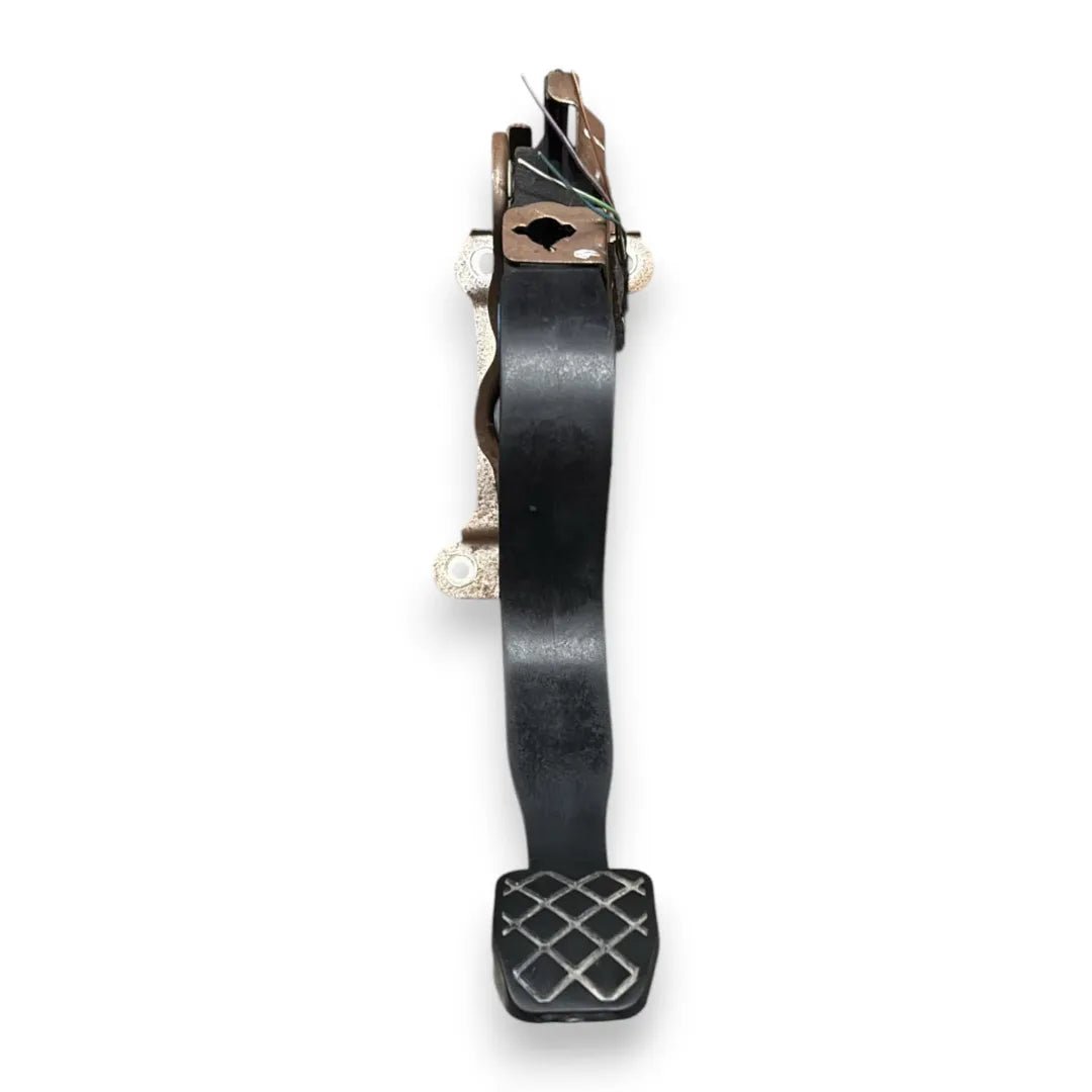 Pedale frizione Volkswagen UP 1S OEM 1S1721059Q - F&amp;P CRASH SRL - Ricambi Usati