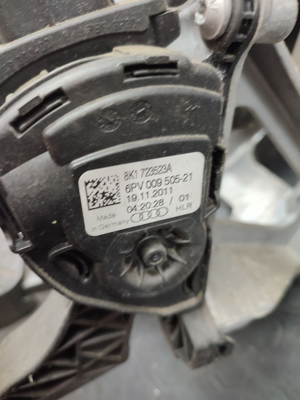 Pedali freno + acceleratore Audi A6 4g cod 4g1723117 - F&P CRASH SRLS - Ricambi Usati