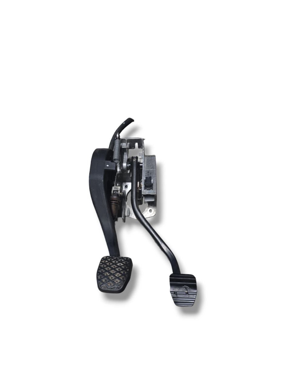 Pedaliera Bmw Serie 1 E87 Cod : 423224 - 03 (2004 - 2013) - F&amp;P CRASH SRLS - Ricambi Usati