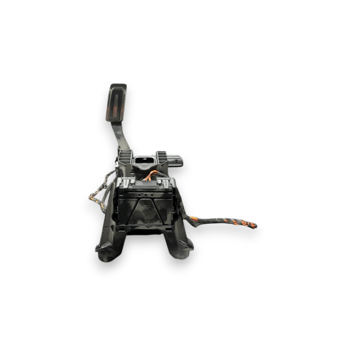 Brake + Accelerator Pedal Volkswagen Tiguan AD (2016 to 2024) code: 5Q1723058CJ - F&P CRASH SRLS - Used Parts