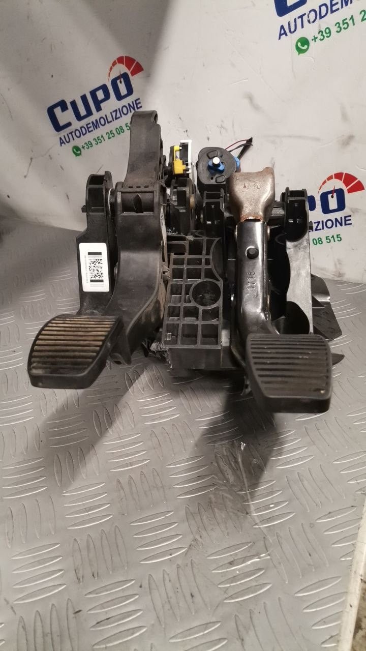 Brake / Clutch Pedal Lancia Y (2013) code: 2588460005 - F&P CRASH SRLS - Used Parts