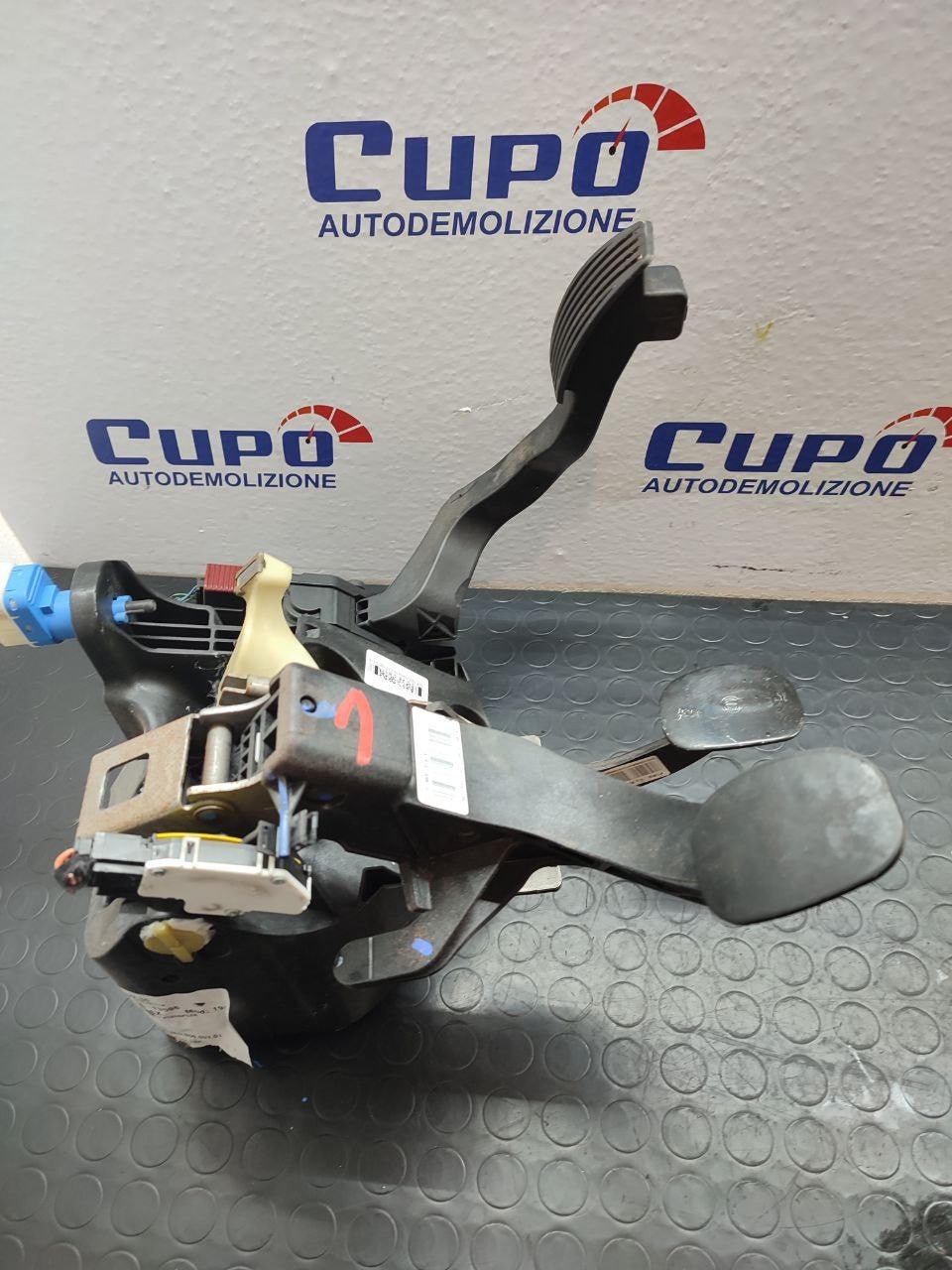 Pedana / Pedaliera Potenziometro + freno + Frizione ALFA ROMEO GIULIETTA 1.4 (2010) B cod: 0518067620 - F&P CRASH SRLS - Ricambi Usati