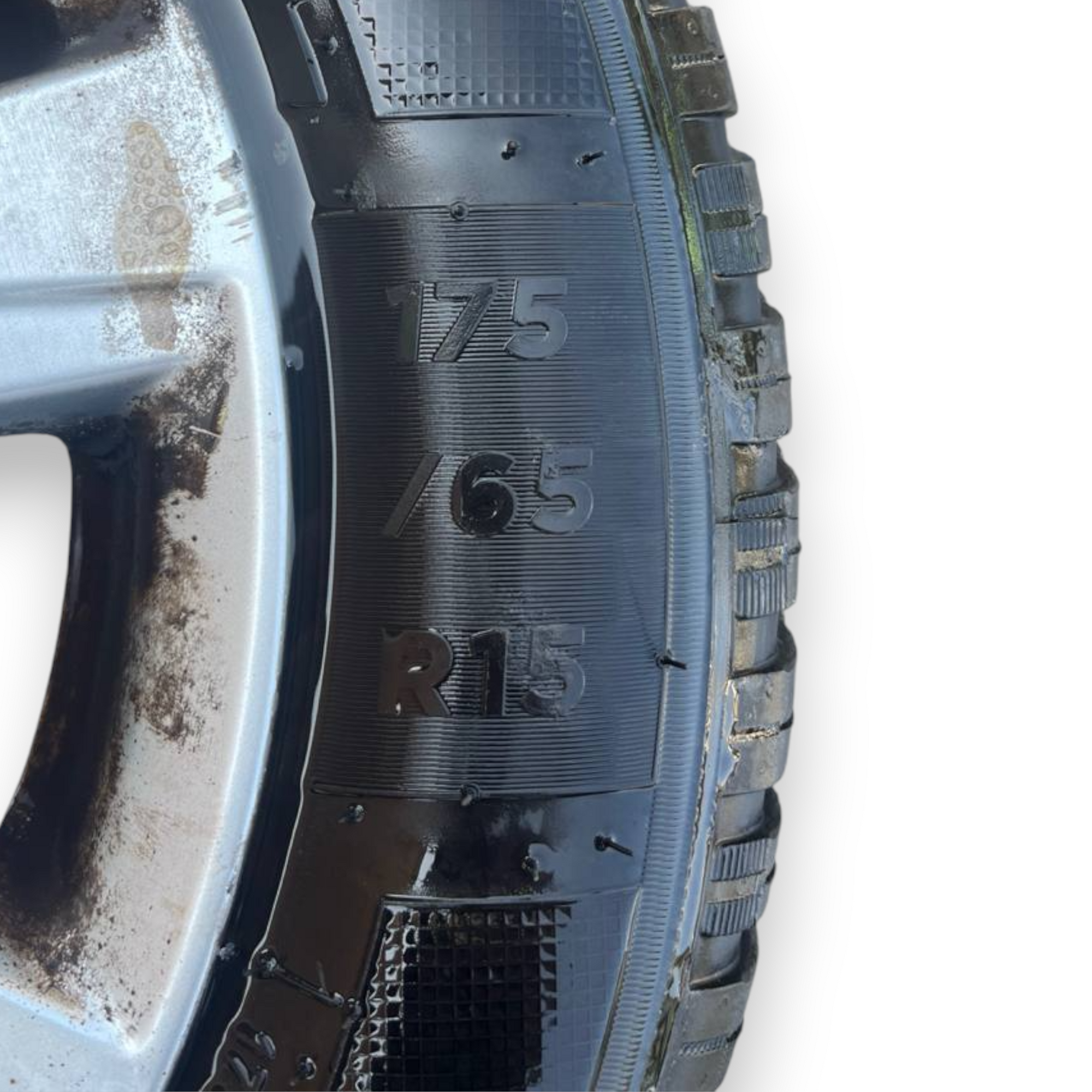 Set 4 Cerchi in Lega Toyota Yaris III (2011 al 2019) (175 / 65 / R15)