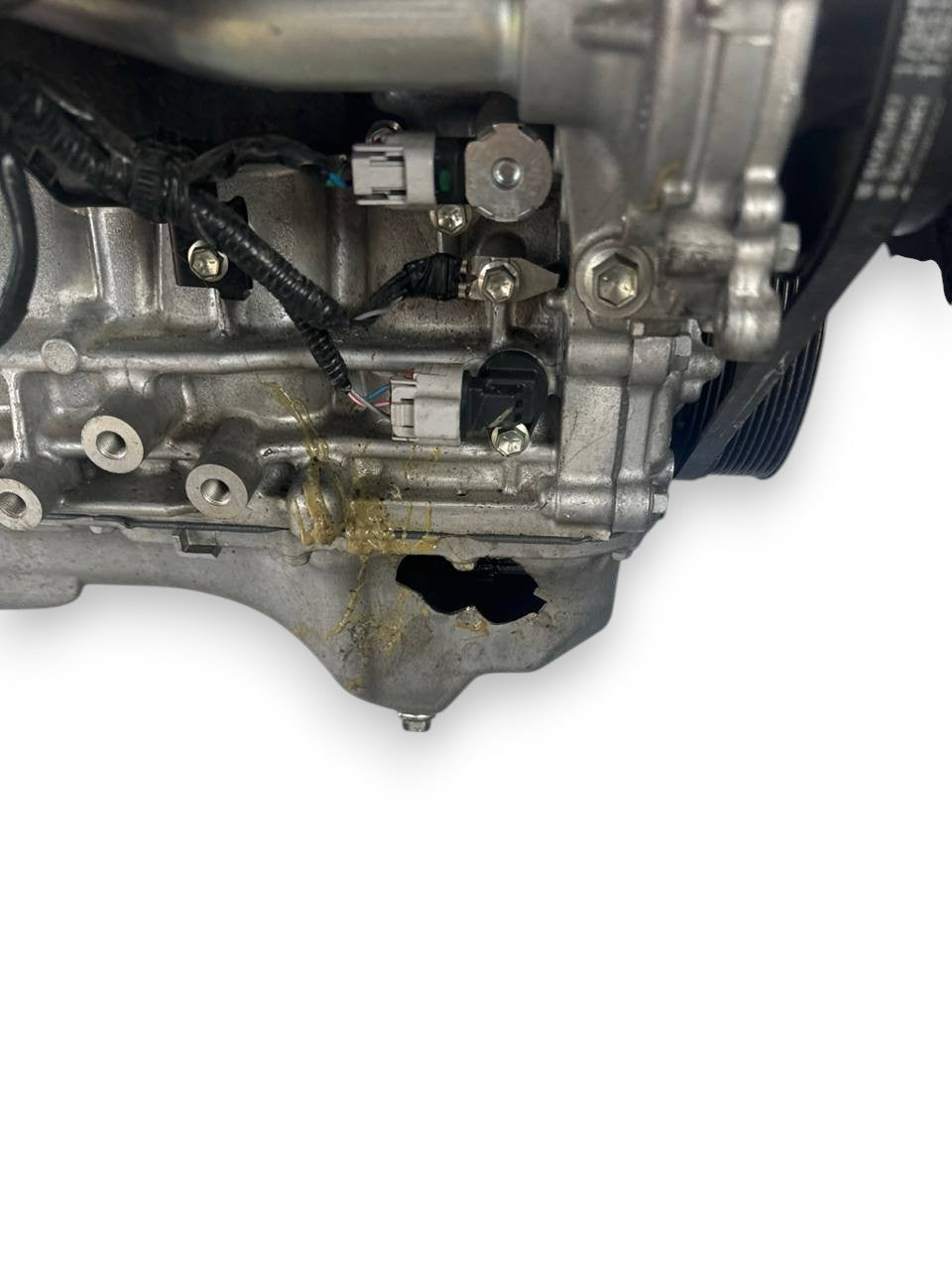 Motor Suzuki Swift (2022) 1,2 Petrol 61kW 83cv COD: K12D Cupa de ulei deteriorată