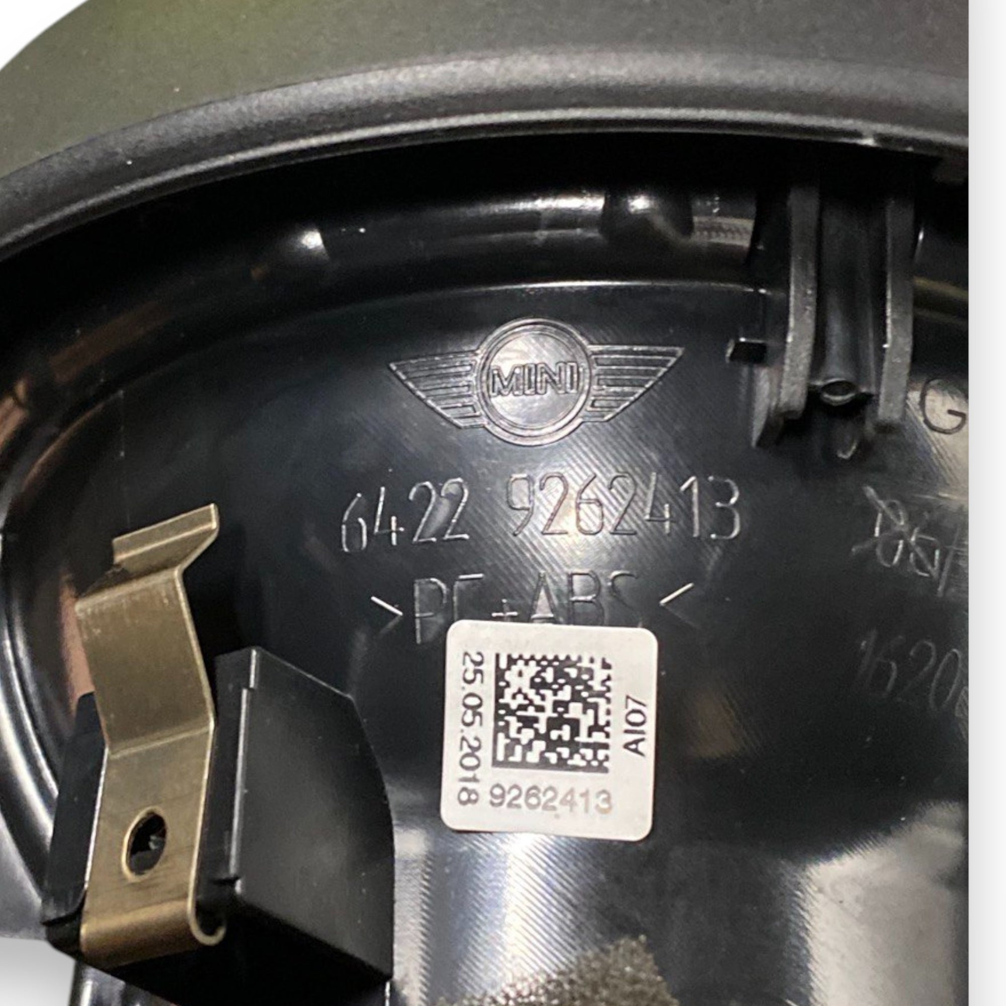 Zračna odprtina armaturne plošče mini cooper f56 Koda: 64229262413 (2014-2023) 