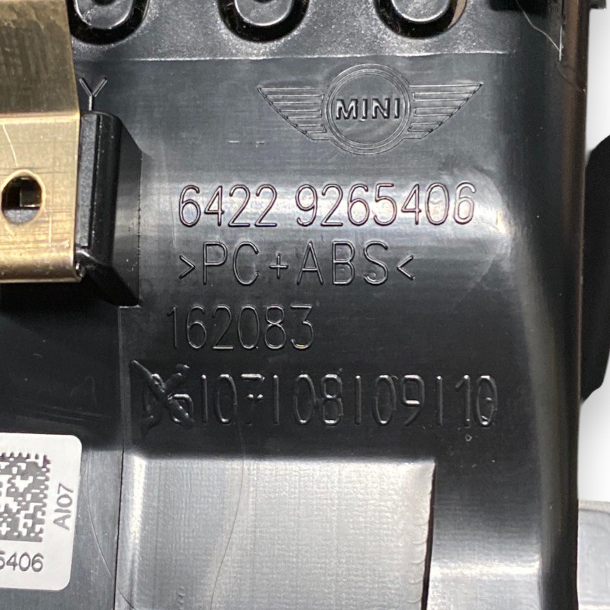 Zračna odprtina desno (dx) mini cooper f56 Koda: 64229265406 (2014-) 