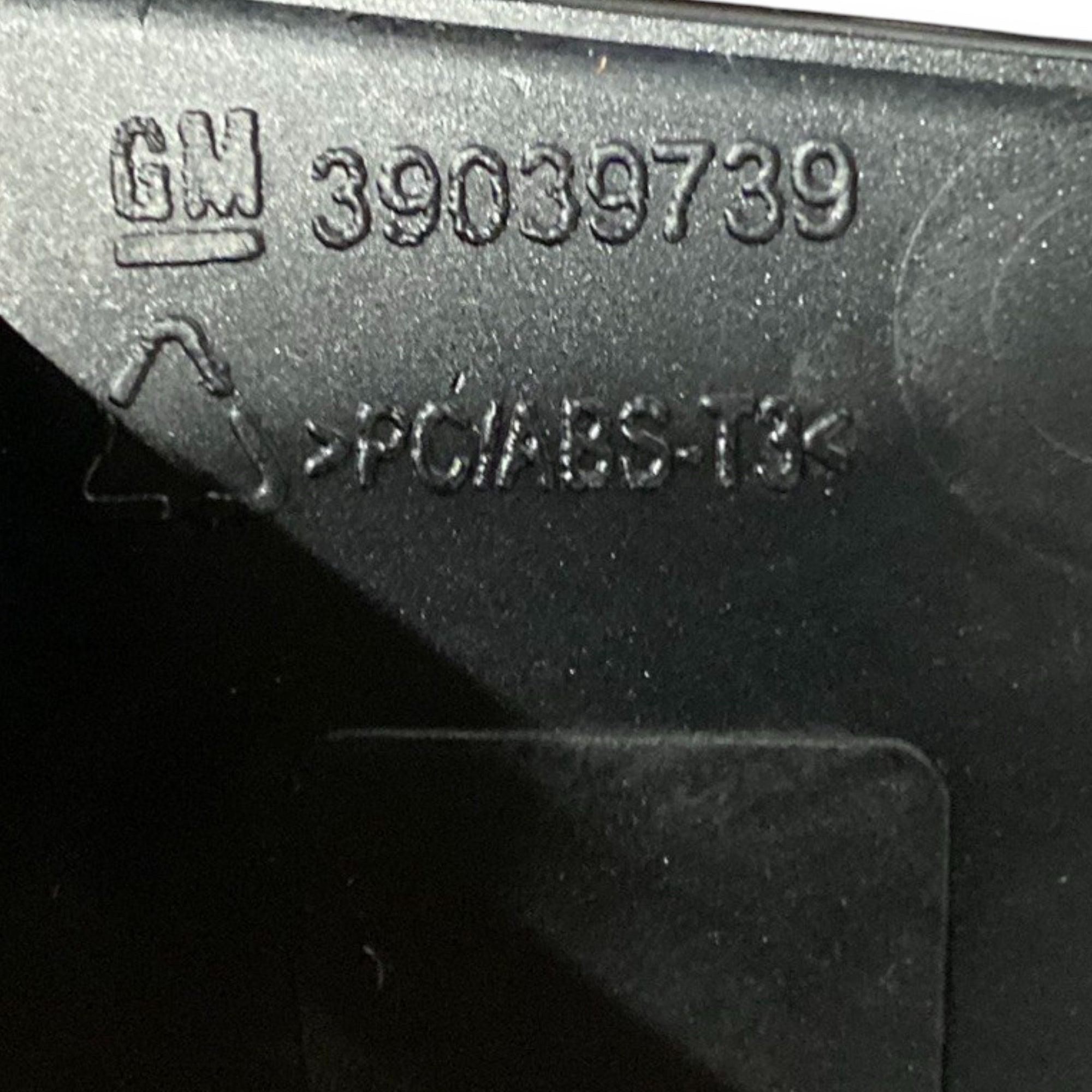 Verkleidung / Leiste Armaturenbrett + Lüftungsgitter Opel Astra K Cod: 39039739 (2015-2021) 
