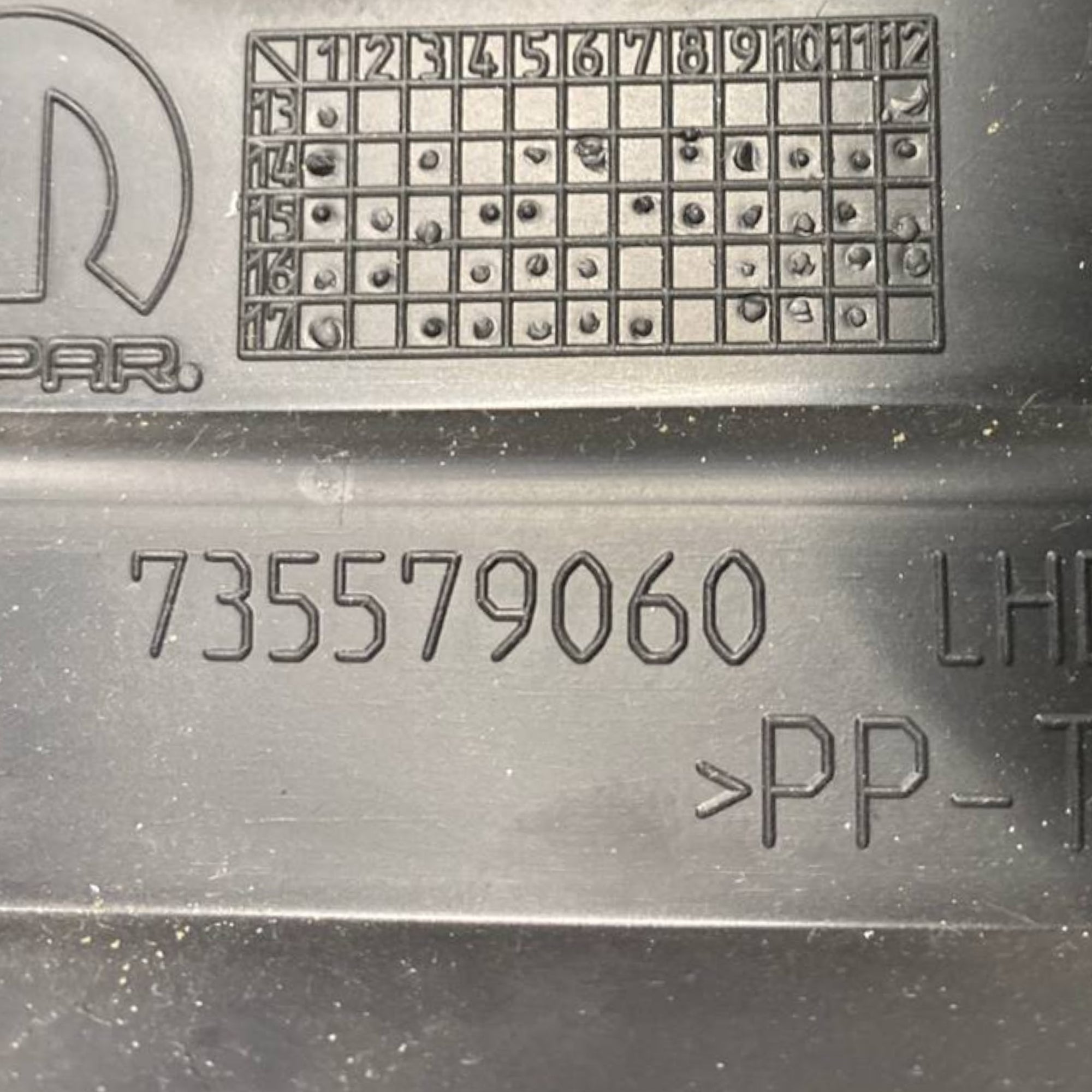Coffre / tiroir de rangement jeep renegade Cod: 735579060 (2014-) 