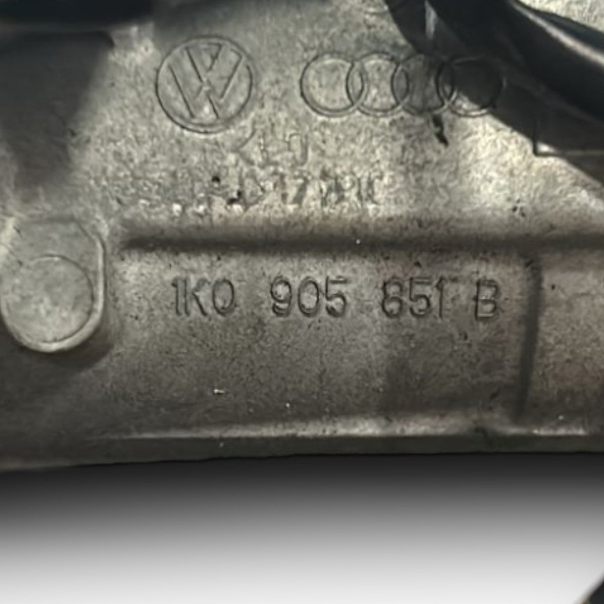 Piantone / Canna Sterzo Volkswagen Caddy (2004 > 2021) cod.1K0905 - F&P CRASH SRLS - Ricambi Usati
