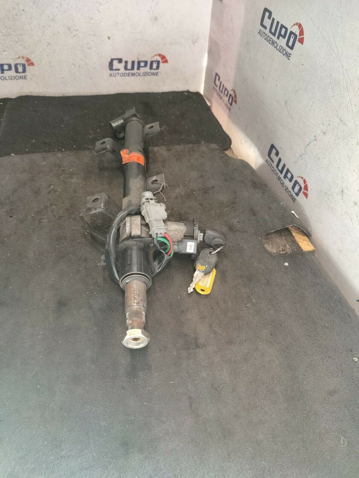 PIANTONE DELLO STERZO IVECO Daily 3° Serie 504038169 - F&P CRASH SRLS - Ricambi Usati