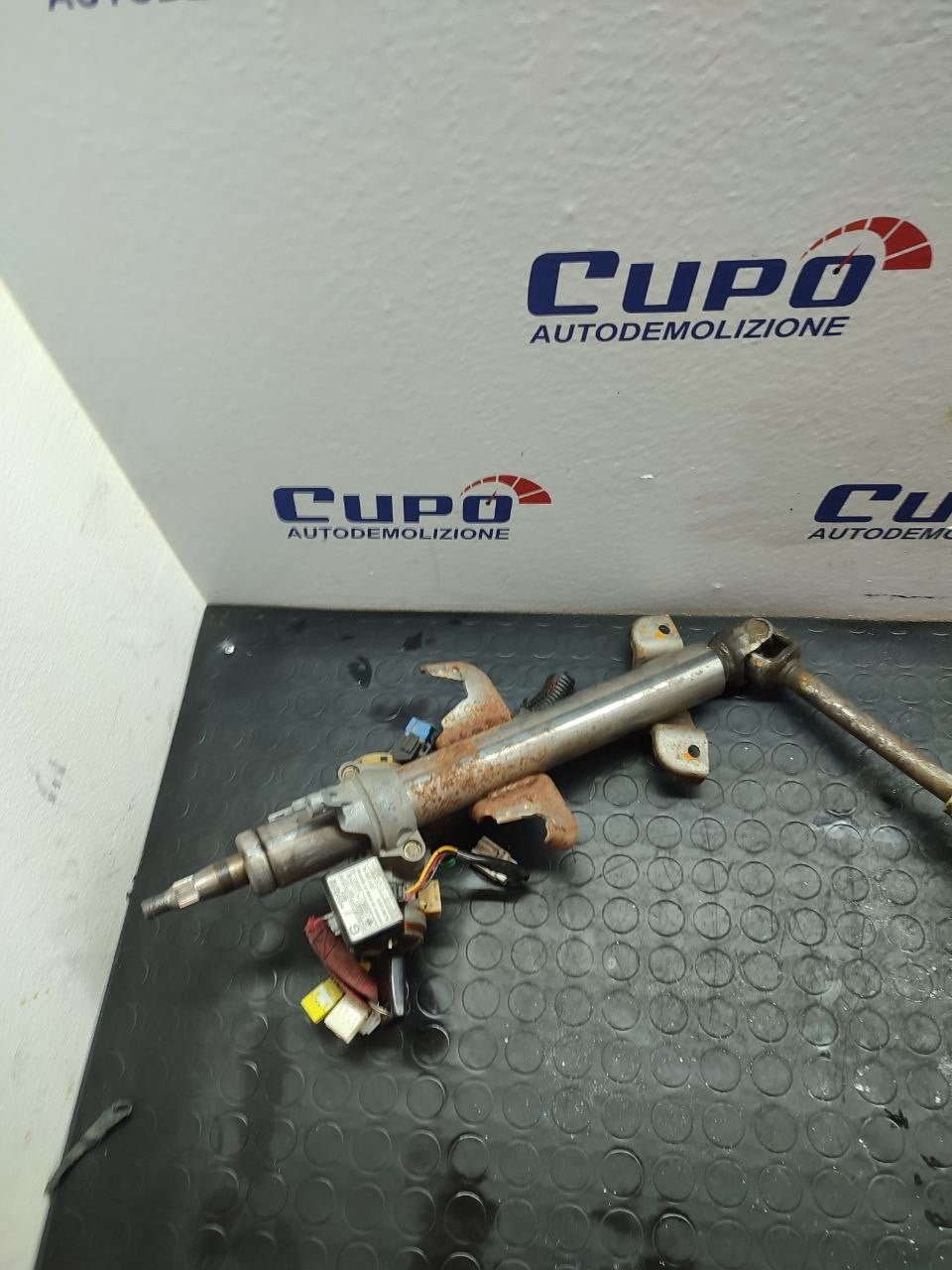 Piantone dello sterzo MITSUBISHI PAJERO 1.8 (2000) B cod: mr329406 - F&amp;P CRASH SRLS - Ricambi Usati