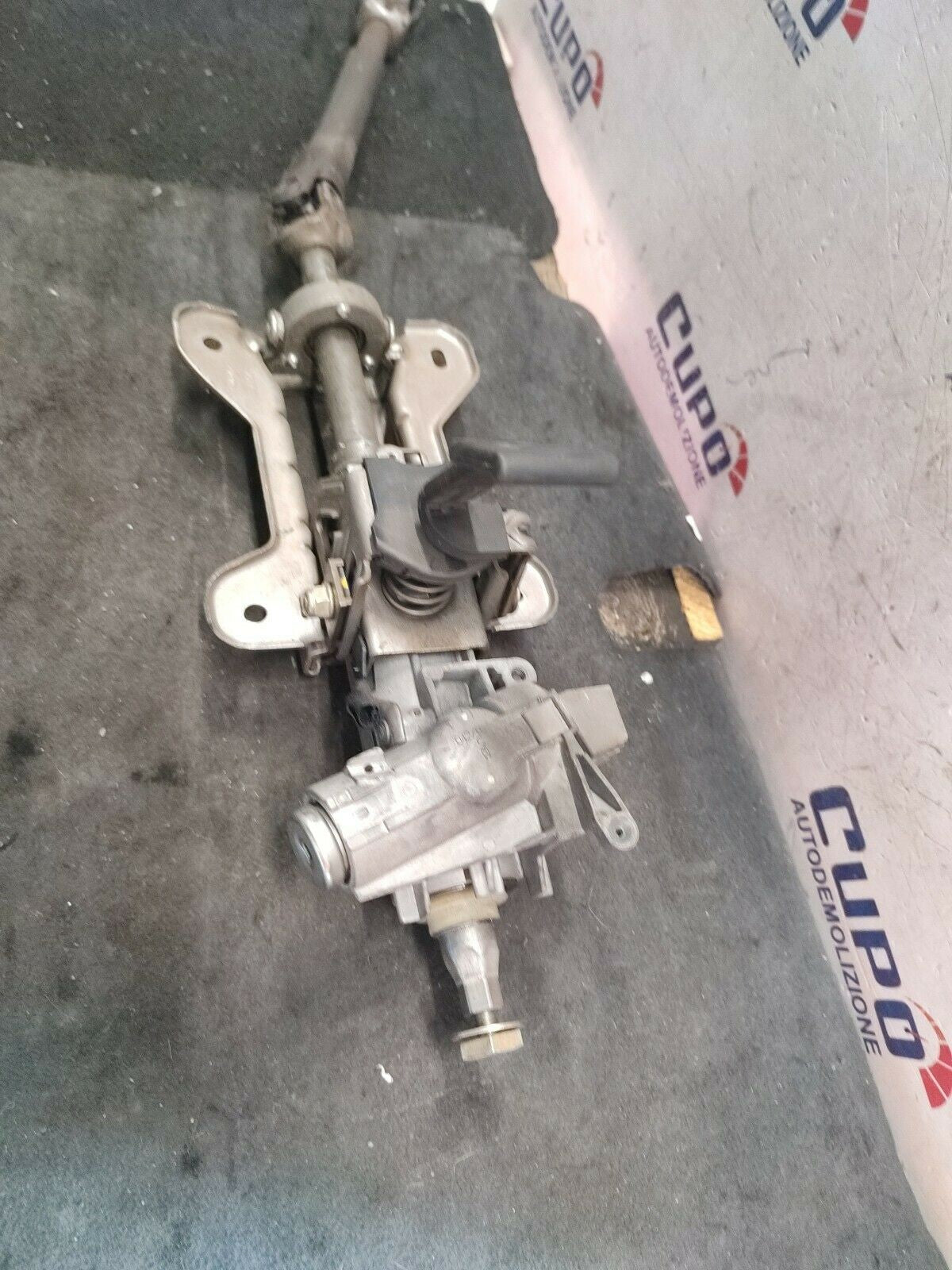 Steering Column Guide Ford Fiesta 1.4 D 5M 50Kw (2004) 1221156 - F&P CRASH SRLS - Used Parts