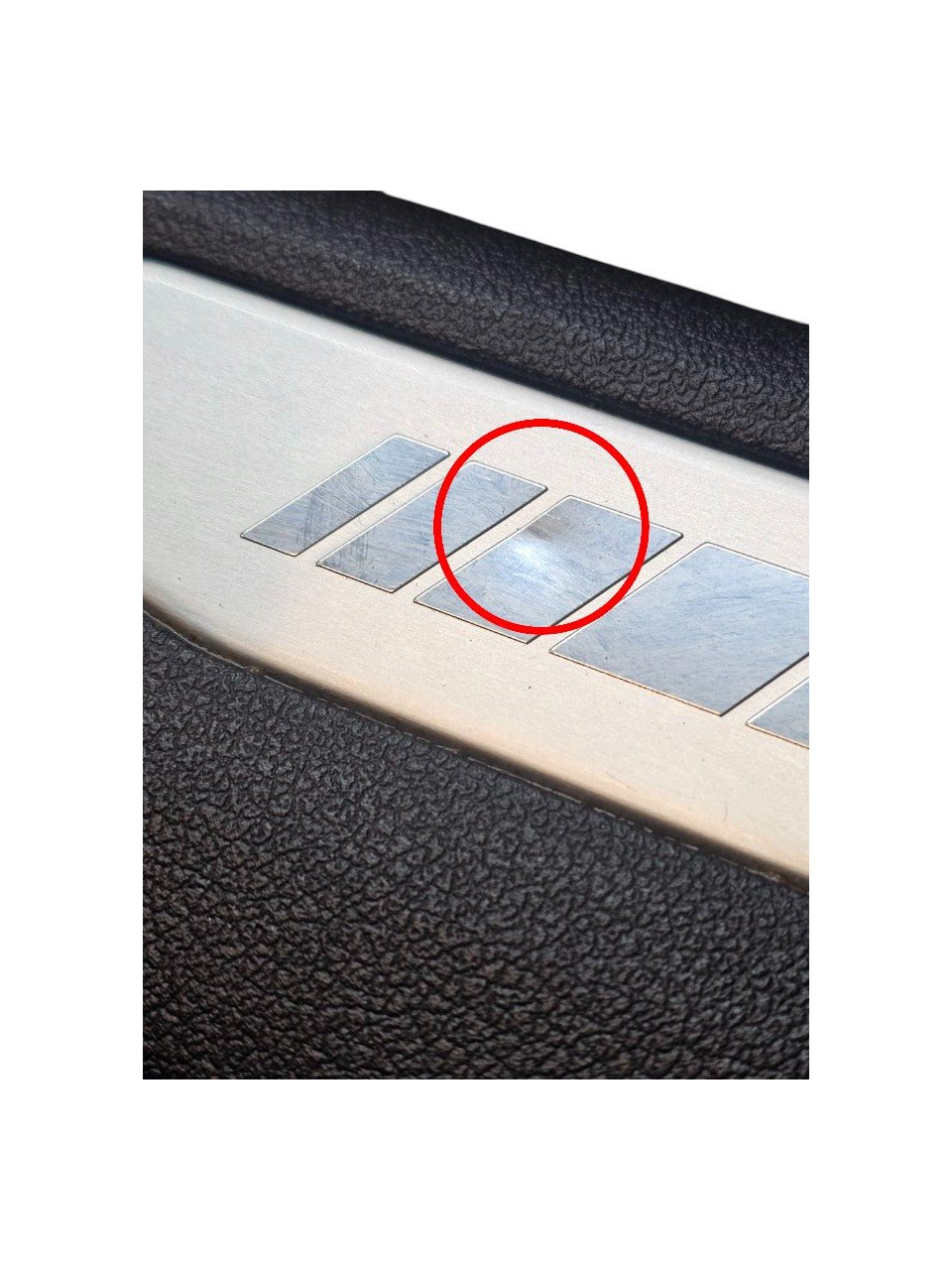 Front Threshold Plate DX / SX BMW Series 1 F40 M Sport Code:165A049E403 (2019 - 2024) - F&P CRASH SRLS - Used Parts