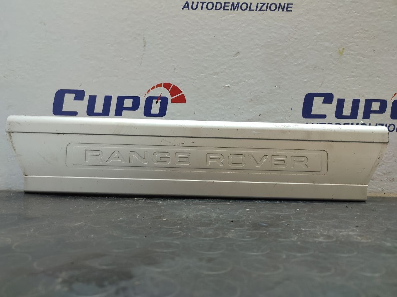 Front right door sill plate Land Rover RANGE ROVER VOGUE code: CPLA13200AD - F&P CRASH SRLS - Used Parts