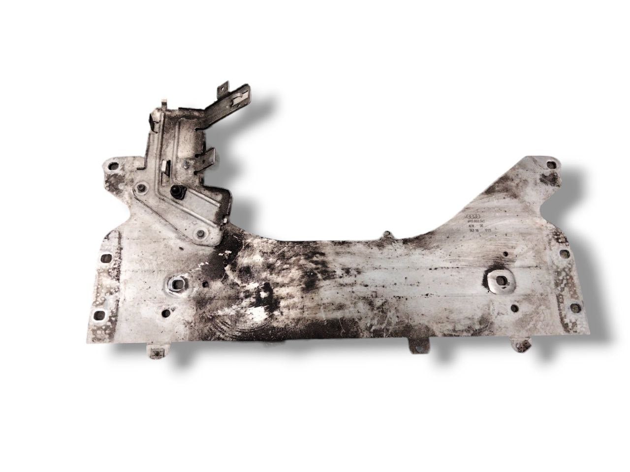 Piastra di rinforzo / supporto anteriore Audi A7 C8 (2017>) cod.4K0803341 - F&P CRASH SRLS - Ricambi Usati