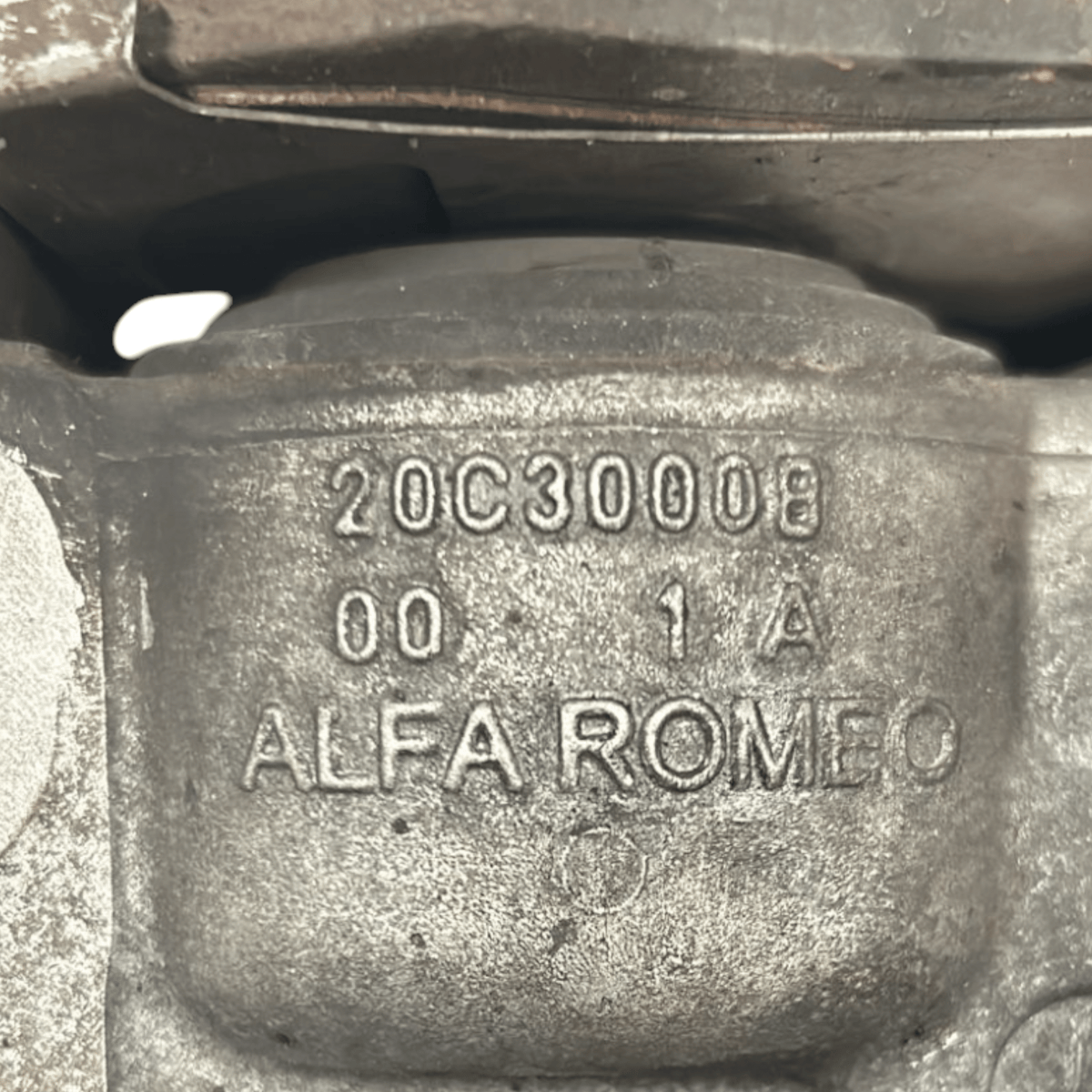 Right Front Brake Caliper Alfa Romeo Giulia 2.2 Diesel code:20C30008 (2016>) - F&P CRASH SRLS - Used Parts