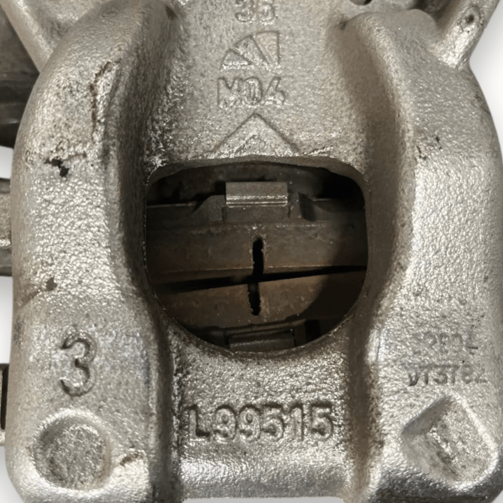 Right rear brake caliper (dx) Toyota Yaris Cross 1.5 Petrol - Hybrid (2020 - ) code L99515 - F&P CRASH SRLS - Used Parts