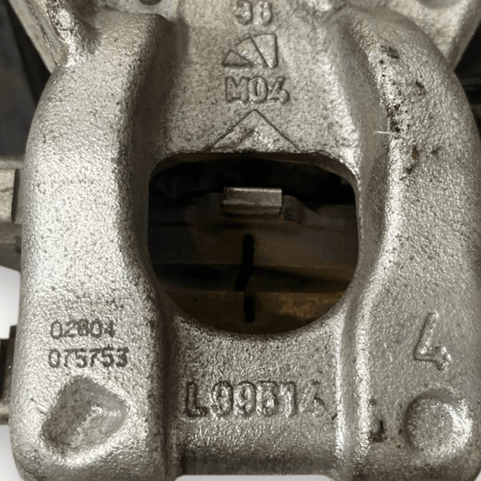 Left rear brake caliper (sx) Toyota Yaris Cross 1.5 Petrol - Hybrid (2020 - ) code L99514 - F&P CRASH SRLS - Used Parts