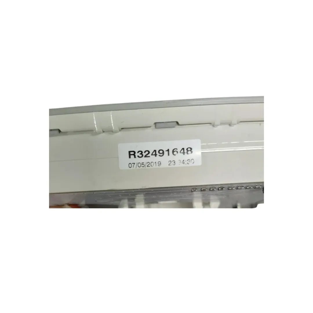 Dettaglio Plafoniera anteriore di cortesia Audi Q3 F3B dal 2018 OEM 8Y0947135EET1 - foto 3