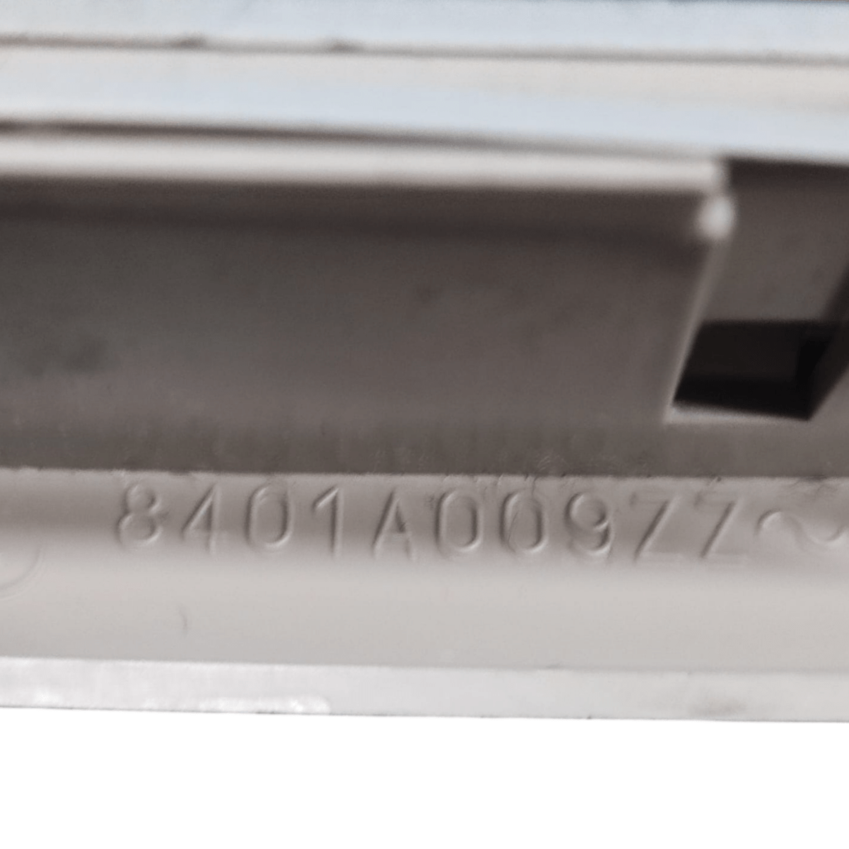 Front Ceiling Light Mitsubishi Outlander III Series CODE: 8401A009ZZ (2013 - 2021) - F&P CRASH SRLS - Used Parts