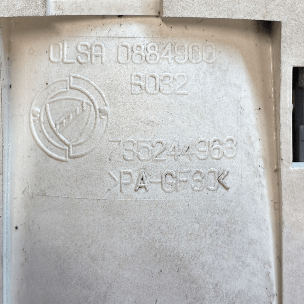 Plafoniera fiat 500 cod : 0lsa0884900 (2007 ->) - F&P CRASH SRL - Ricambi Usati