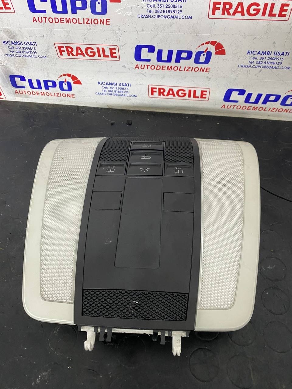 Ceiling light / Interior light cabin Mercedes - Benz Class - C W204 C 220 CDI - F&P CRASH SRLS - Used Spare Parts