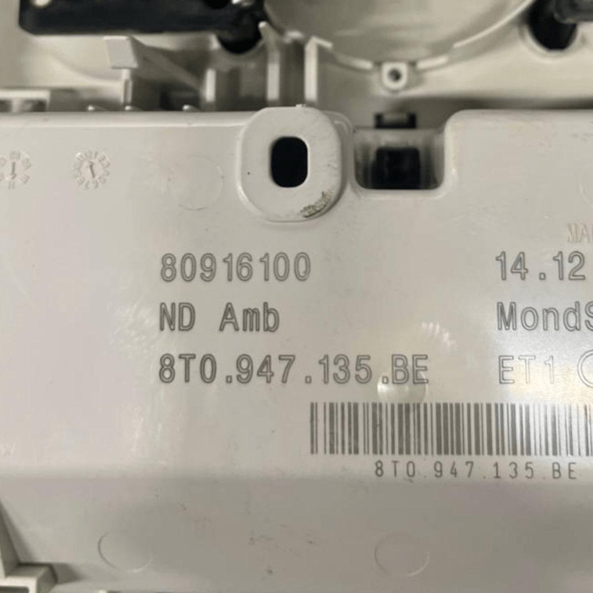 Plafoniera Luce Interna Audi A4 B8 (2007 al 2016) cod: 8T0947135BE - F&P CRASH SRLS - Ricambi Usati
