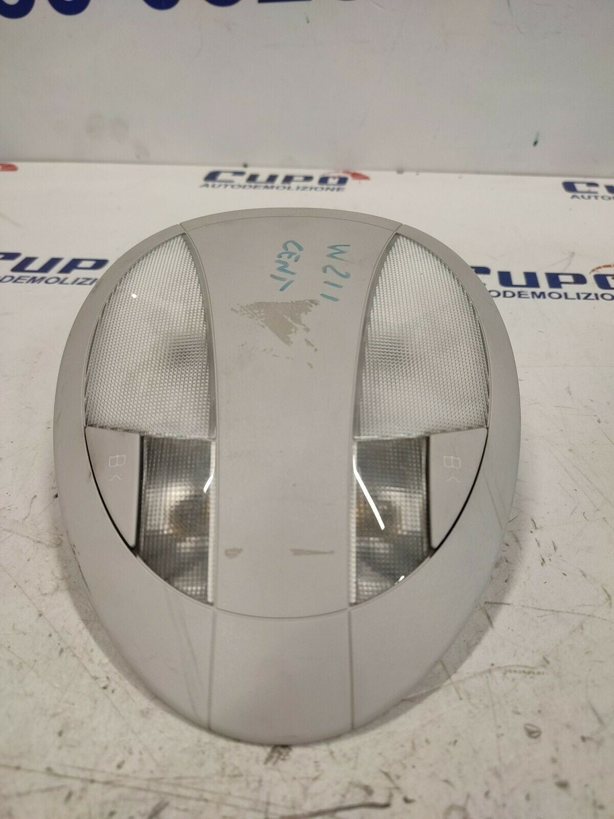 INTERIOR LIGHT CEILING MERCEDES Class E Sedan W211 2003 405403 A2118201901 - F&P CRASH SRLS - Used Parts