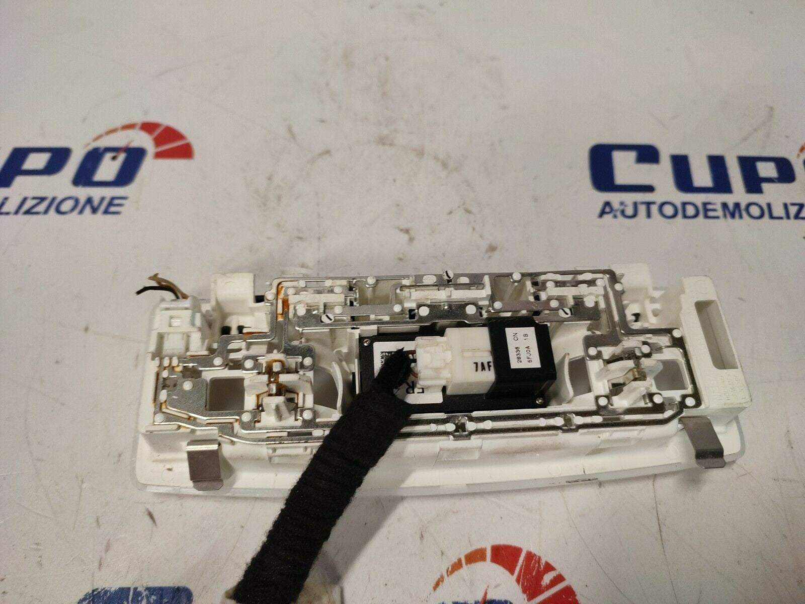 PLAFONIERA LUCE INTERNA NISSAN Micra Serie 1000 (2017) 646732 264305TA0A - F&P CRASH SRLS - Ricambi Usati