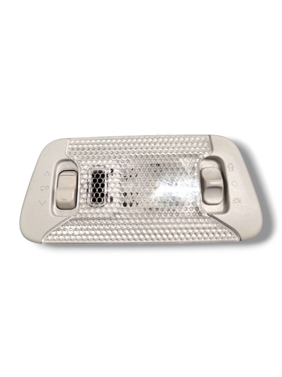 Plafoniera / Luce Interna Toyota Aygo (2014 - 2021) cod.81260 - 0H030 - F&P CRASH SRLS - Ricambi Usati