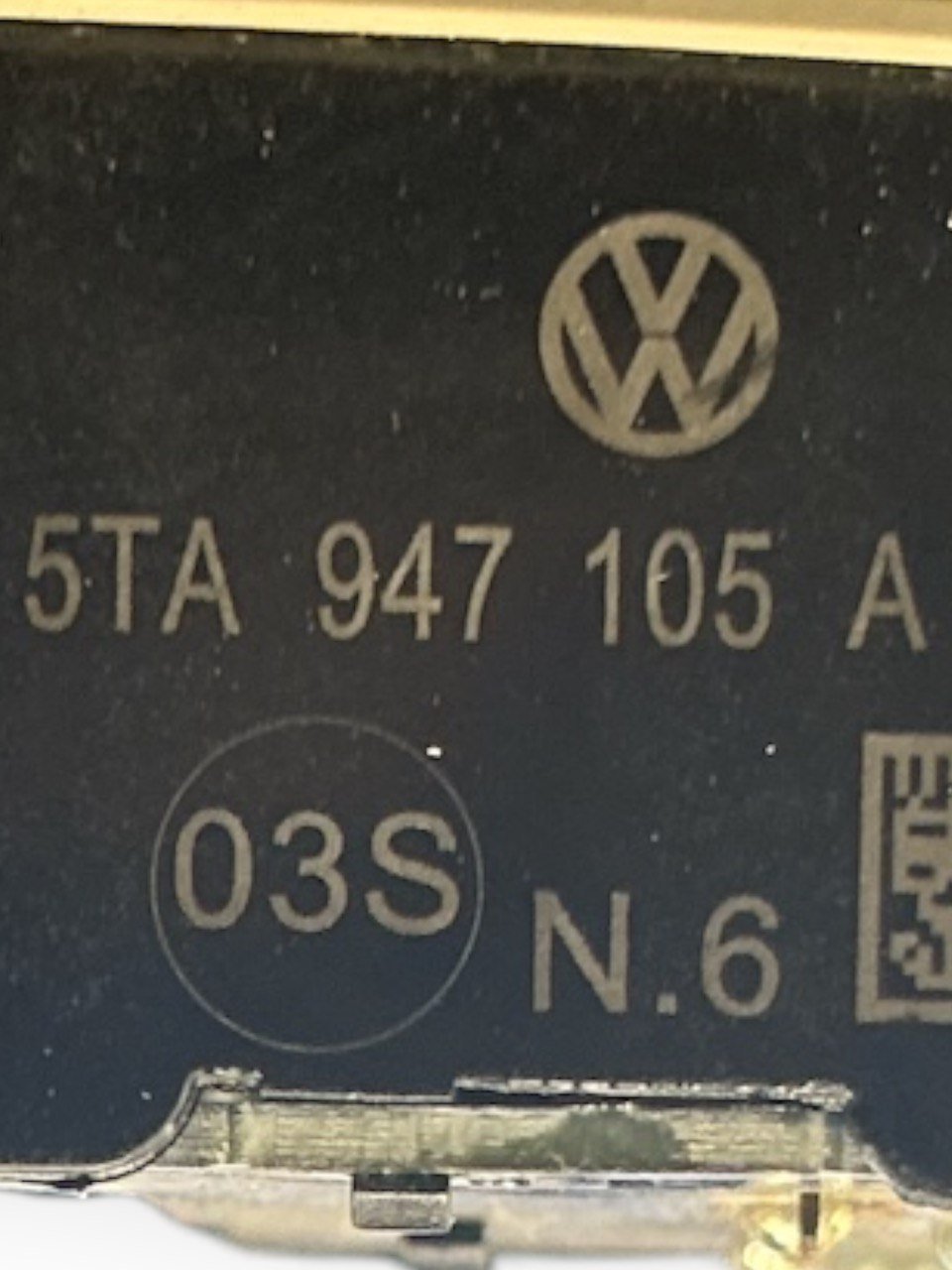 Plafoniera Luce Interna Volkswagen Golf VII (2012 > 2019) cod.5TA947105A - F&P CRASH SRLS - Ricambi Usati