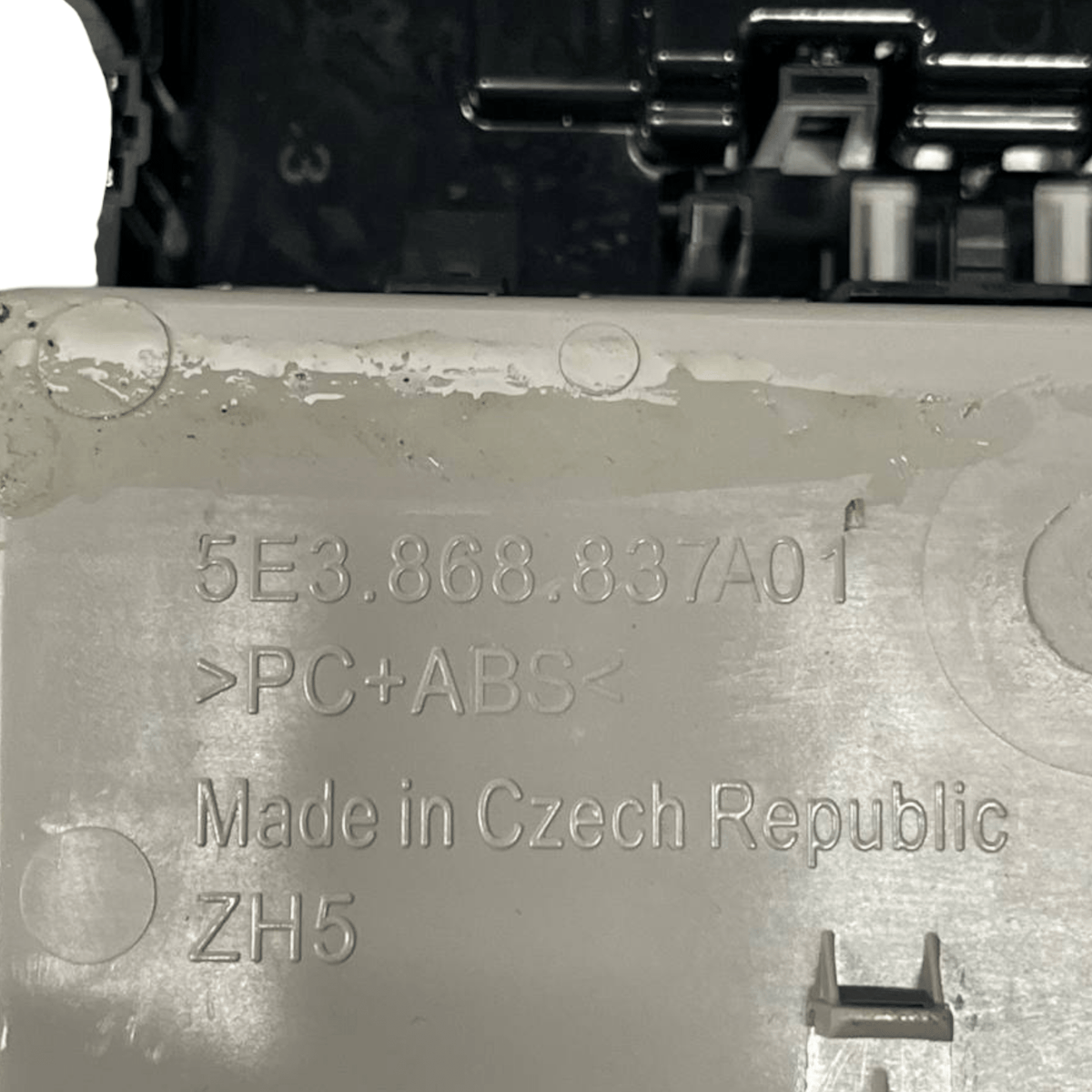 Plafoniera / luce interne di cortesia Skoda Octavia IV / NX cod.5E3868837A01 (2019 - 2024) - F&P CRASH SRLS - Ricambi Usati