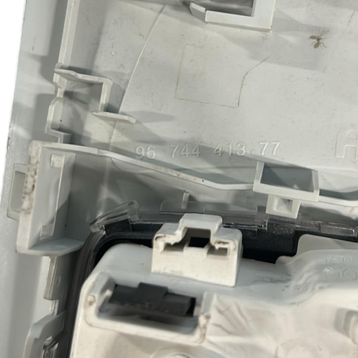 Plafoniera Luci Interne Peugeot 208 I cod.9674441377 (2012 > 2019) - F&P CRASH SRLS - Ricambi Usati