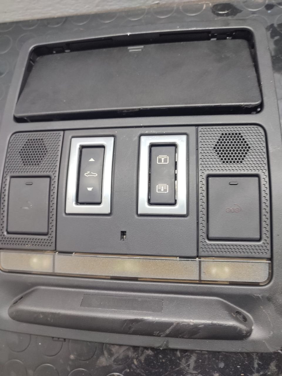 Plafoniera luci Jagaur XE ( 2015 ) tetto panoramico cod GX73 - 519A58 / GX73 - 15K609 - AA - F&P CRASH SRLS - Ricambi Usati