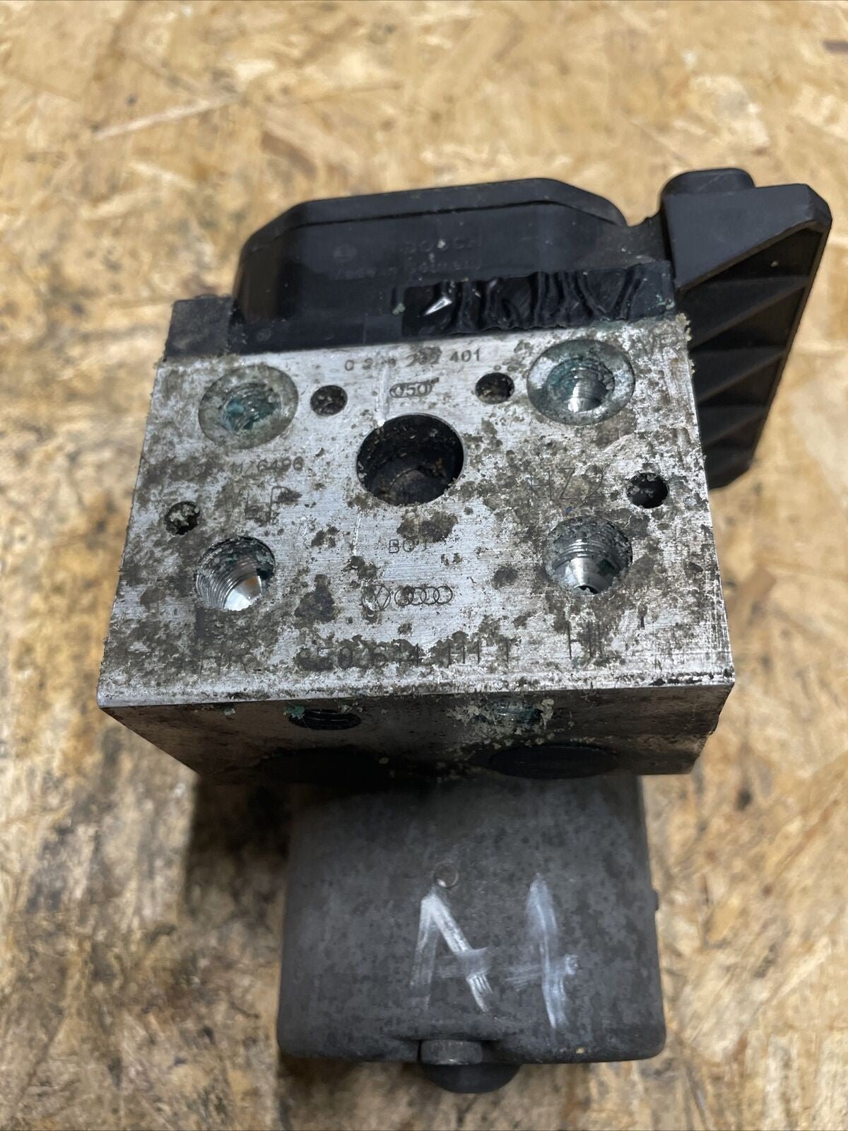 Pompa Abs Audi A4 1.9 1999 0265202401 - F&P CRASH SRLS - Ricambi Usati