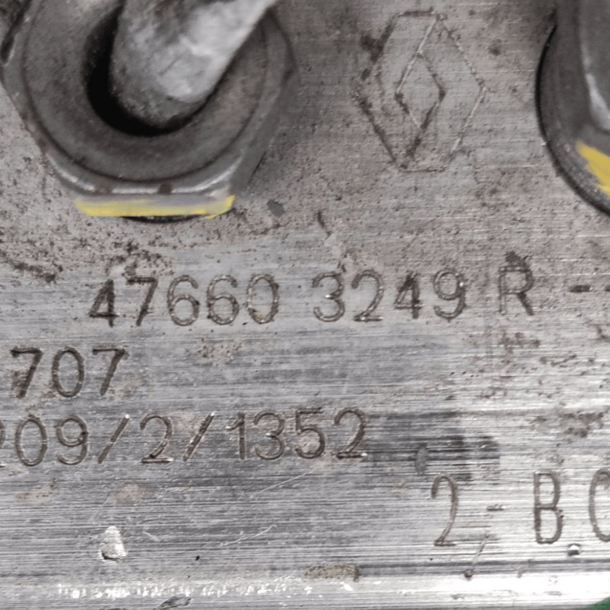 ABS Pump Dacia Sandero 0.9 Petrol CODE: 476603249R (2012 - 2020) - F&P CRASH SRLS - Used Parts