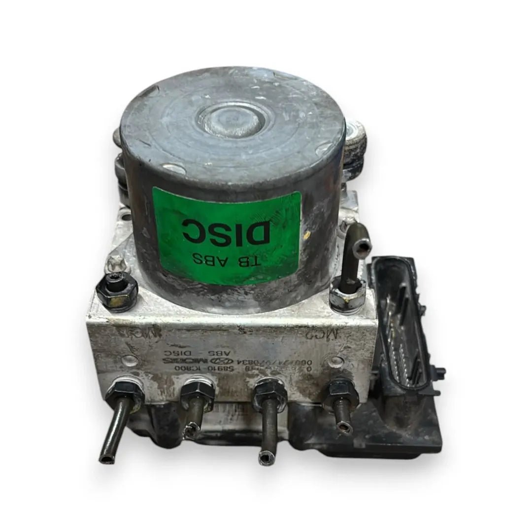 Dettaglio Pompa ABS Hyundai Getz 2002–2009 cod. 58910-1C800 - foto 2