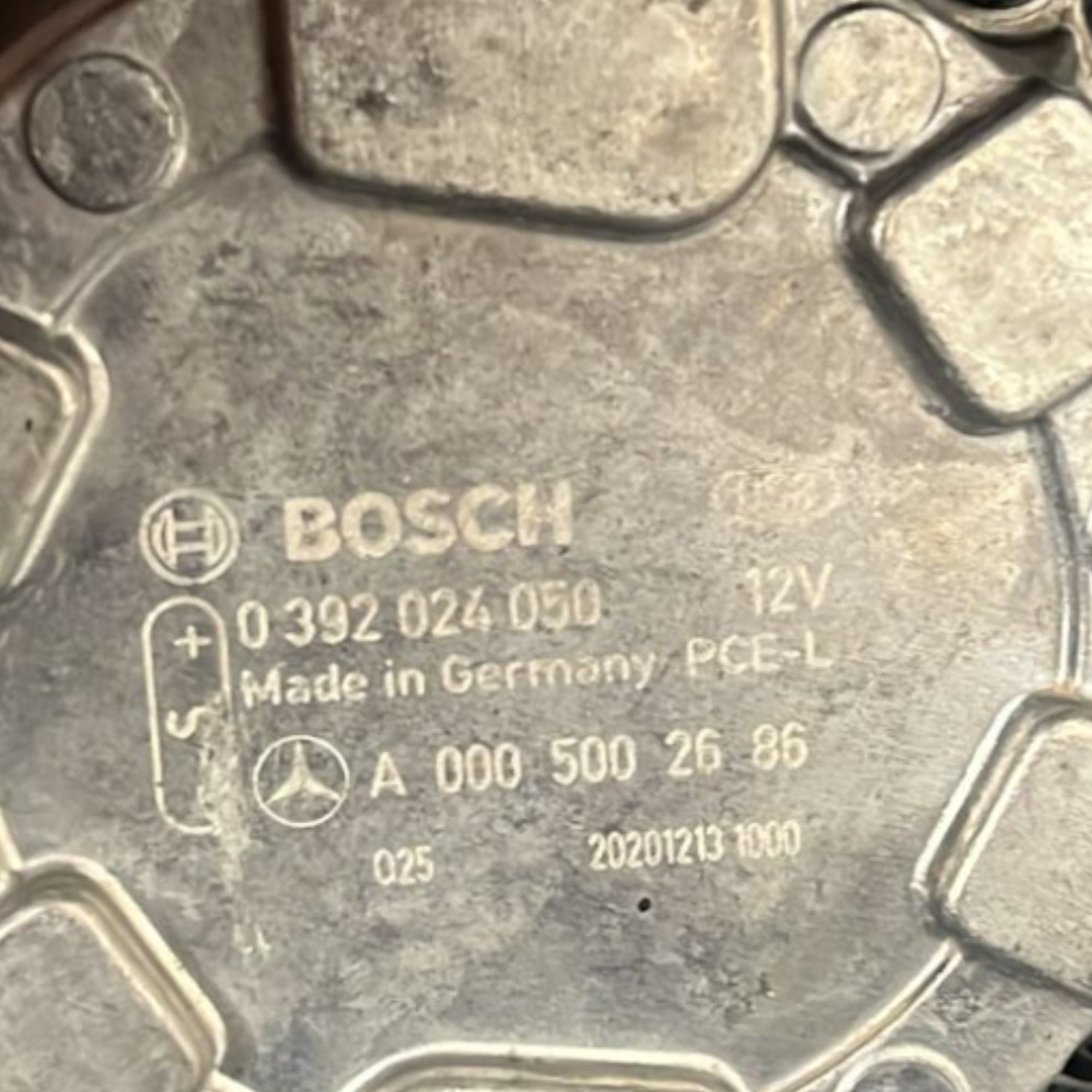 Pompa Acqua Mercedes Benz Classe C (W205) cod:A0005002686 1.6 Diesel (2014 > 2021) - F&P CRASH SRLS - Ricambi Usati