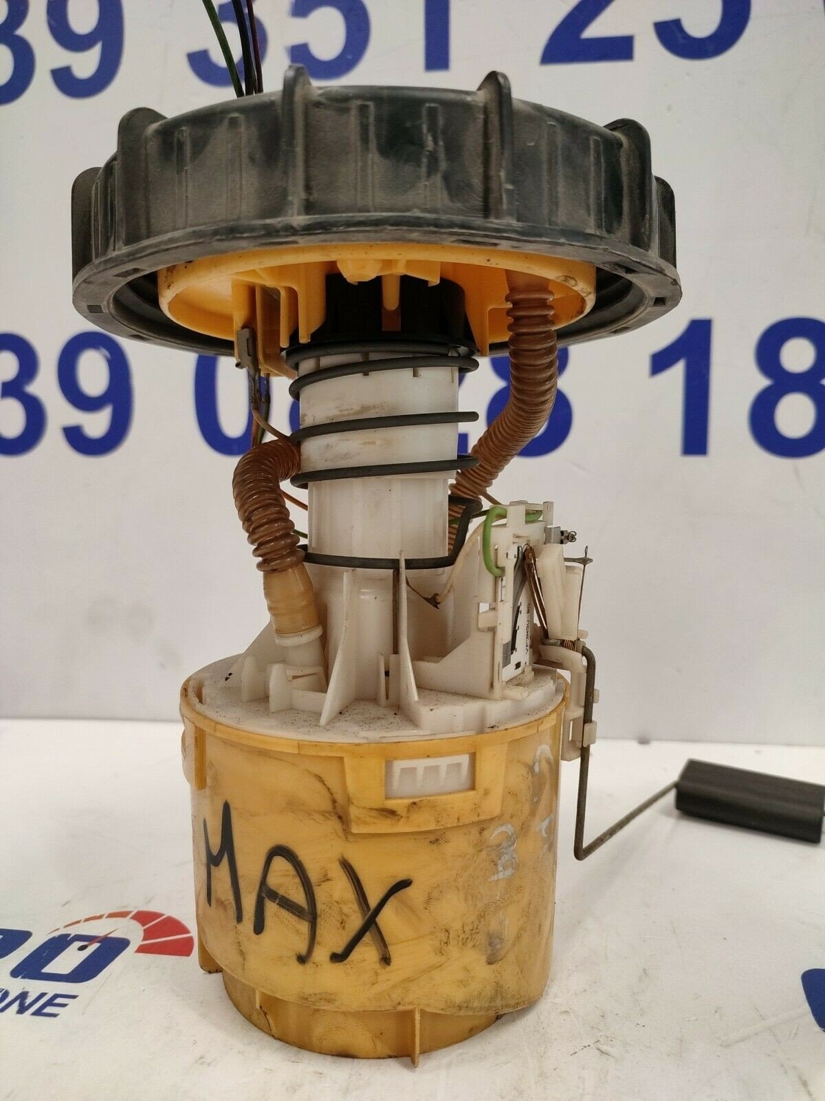 FUEL PUMP FORD C - Max Series (0307) 2005 1600 Diesel HH 707052 3M51 - 9275 - F&P CRASH SRLS - Used Parts
